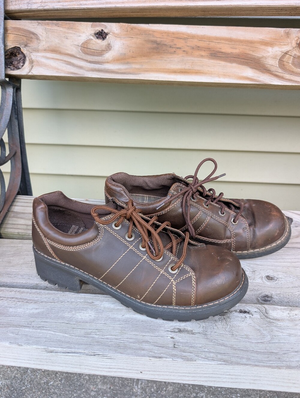 Airwalk Women's Chunky Brown Vintage Y2K Sneakers Size 11